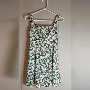 Abercrombie & Fitch Green and White Floral Mini Dress XS